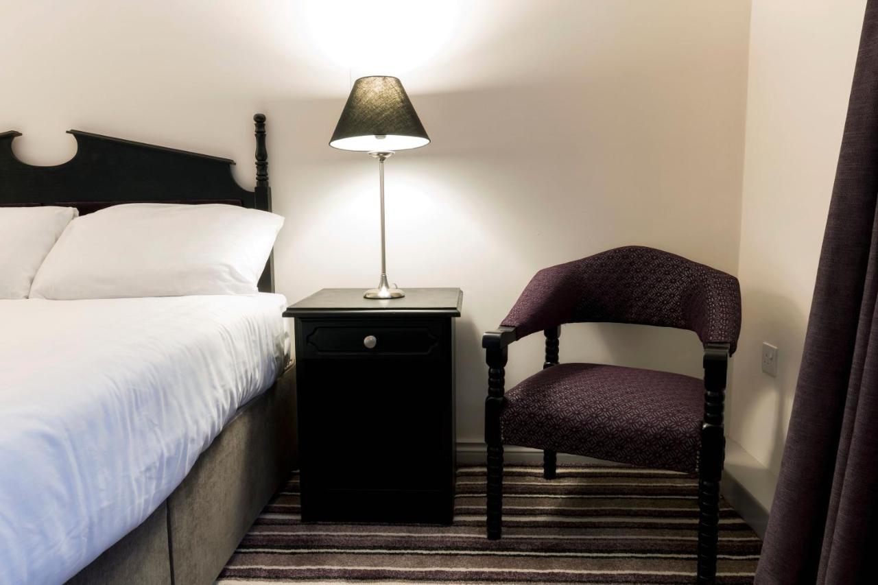 Ivy Tower Hotel คาสเซิลบาร์ ภายนอก รูปภาพ