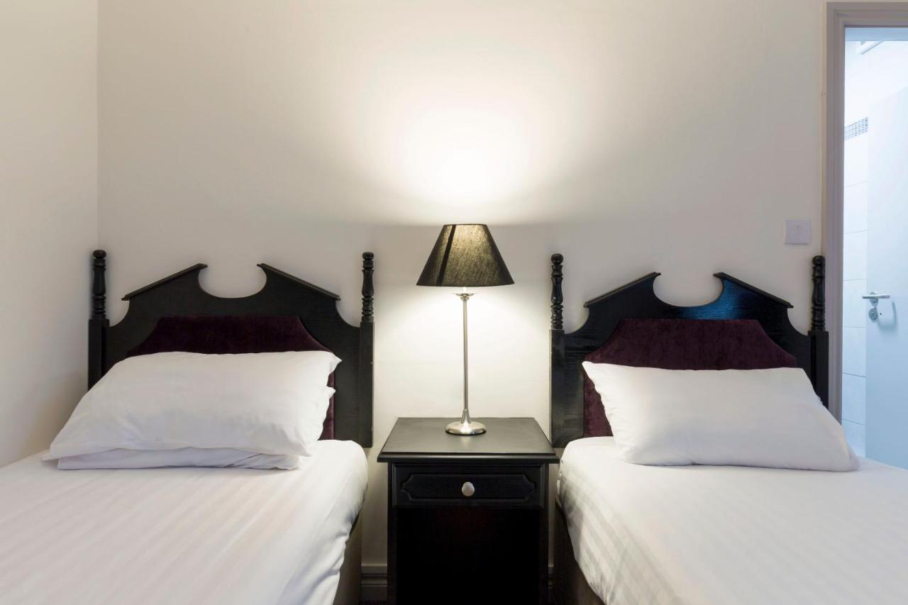 Ivy Tower Hotel คาสเซิลบาร์ ภายนอก รูปภาพ